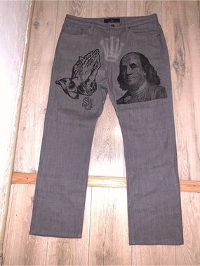 Sky’s Da Limit (SDL) Benjamin Franklin Graphic Jeans Size: 42 Waist